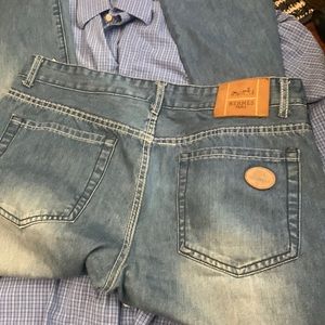 Hermes jeans stressed